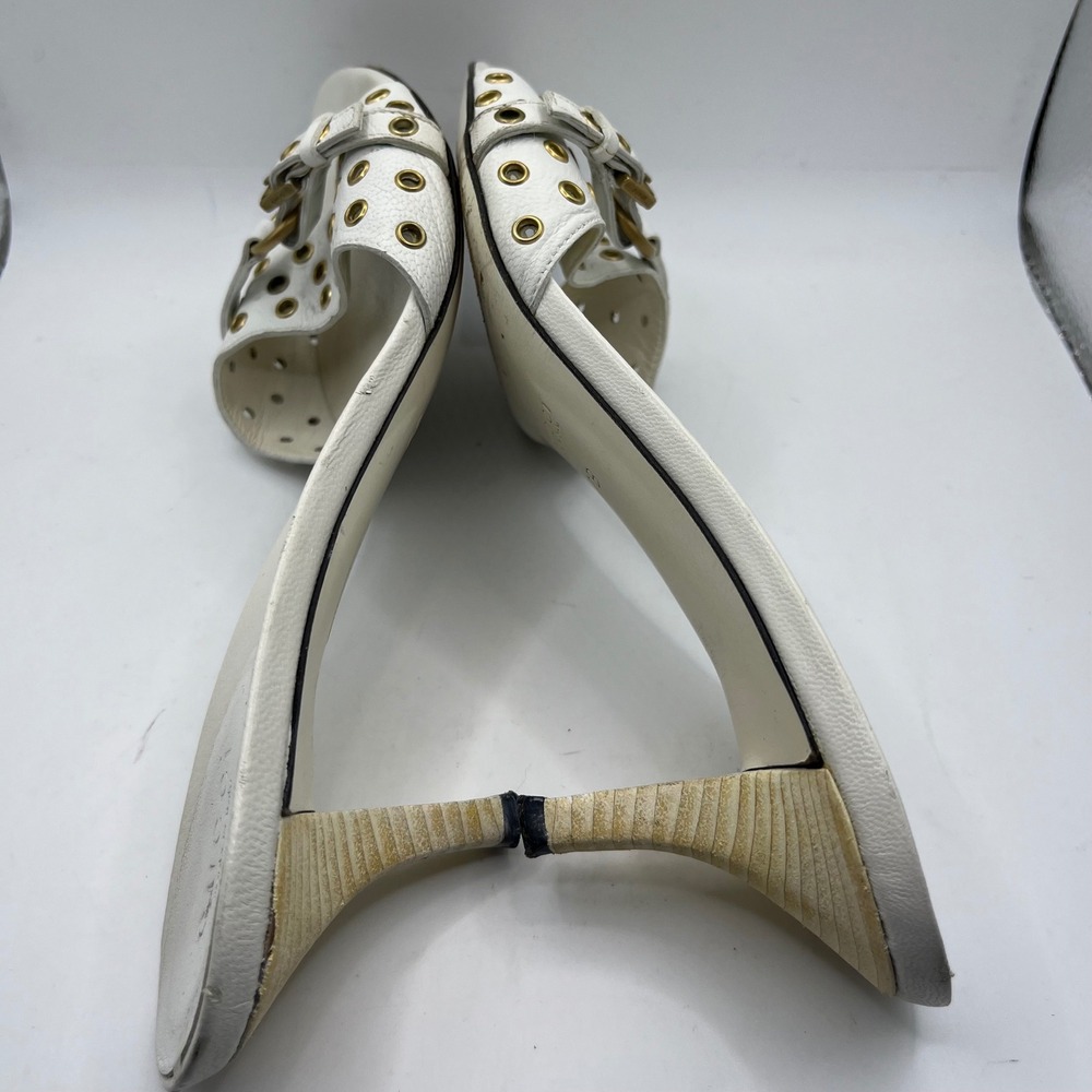 Gucci White Leather Studded Buckle Slide Heels Sandals‎ Women's Size 7B - Picture 5 of 8